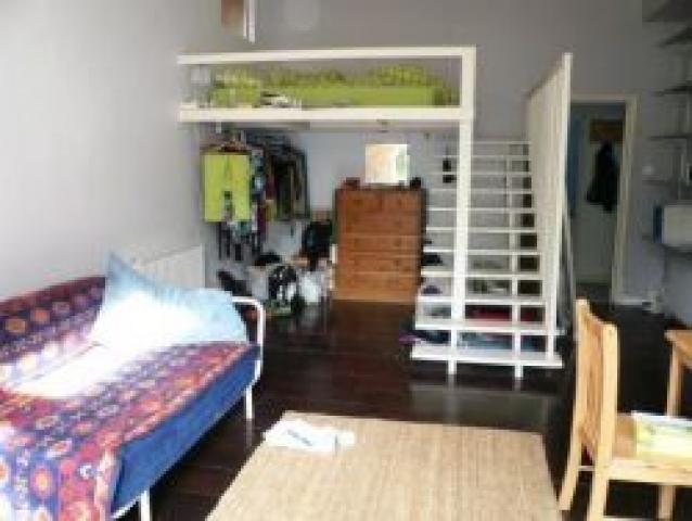 			Studio Apartment, 1 bath, 1 reception Flat			 Walm Lane, WILLESDEN GREEN NW2